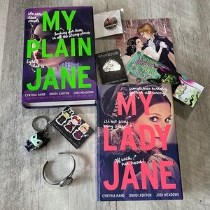 Bookish Lot! Two books and bookish goodies.